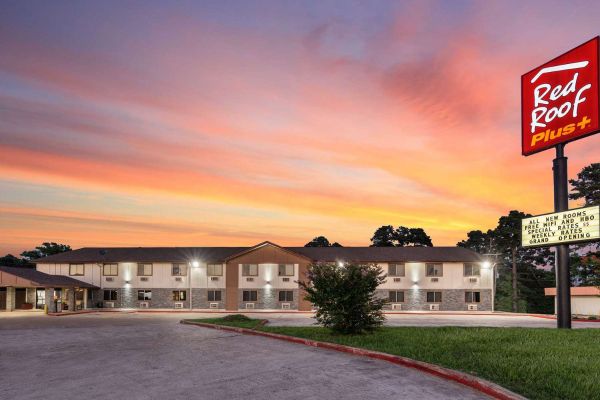 Hotel Red Roof PLUS Hunstville (Huntsville)